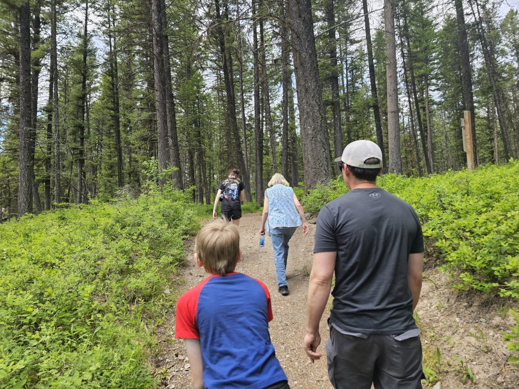 Holland Lake Hiking Trail